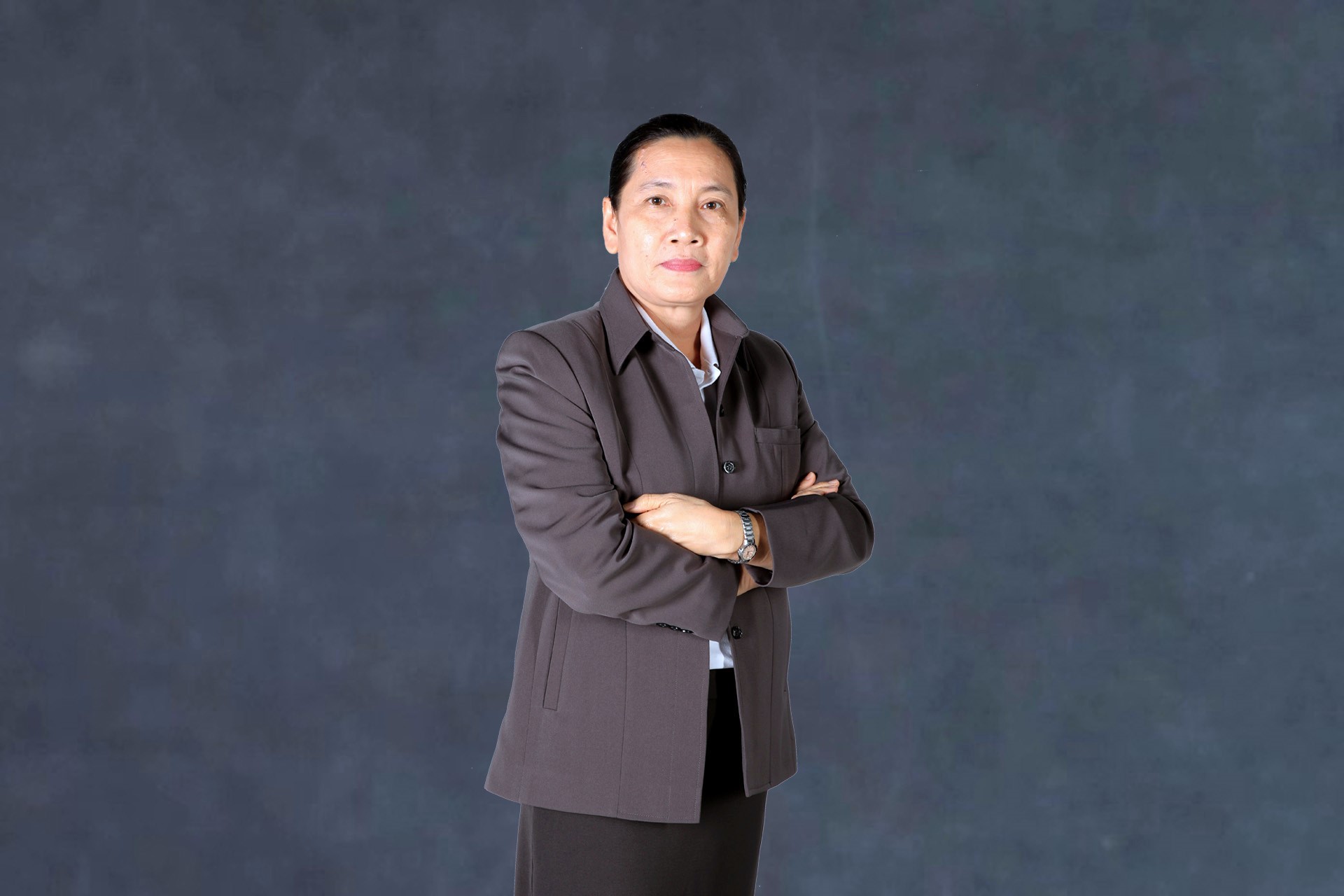 นางอารีย์ ทิพรส