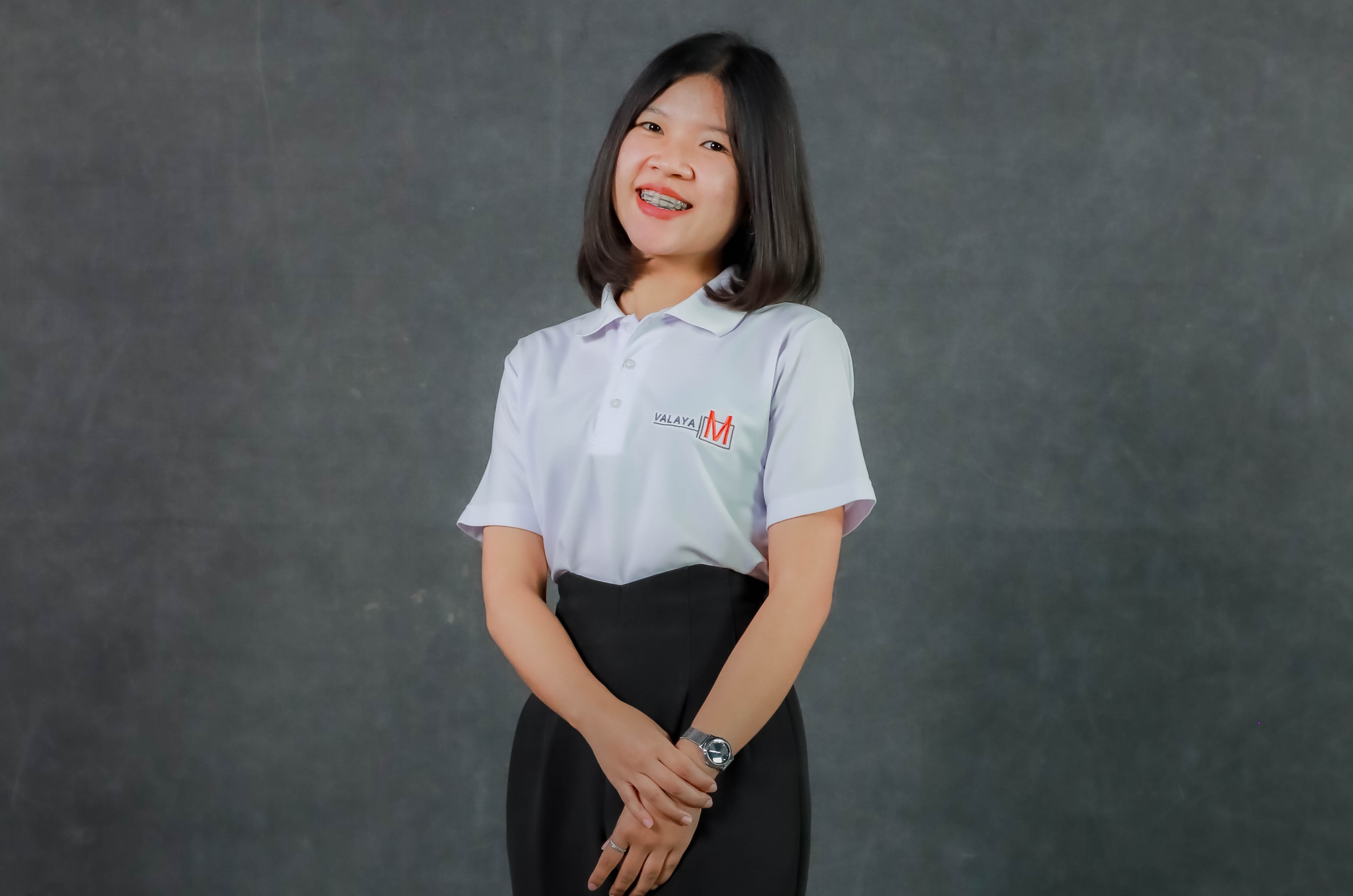 นางสาวเพชรกมล เพชรสุนทร