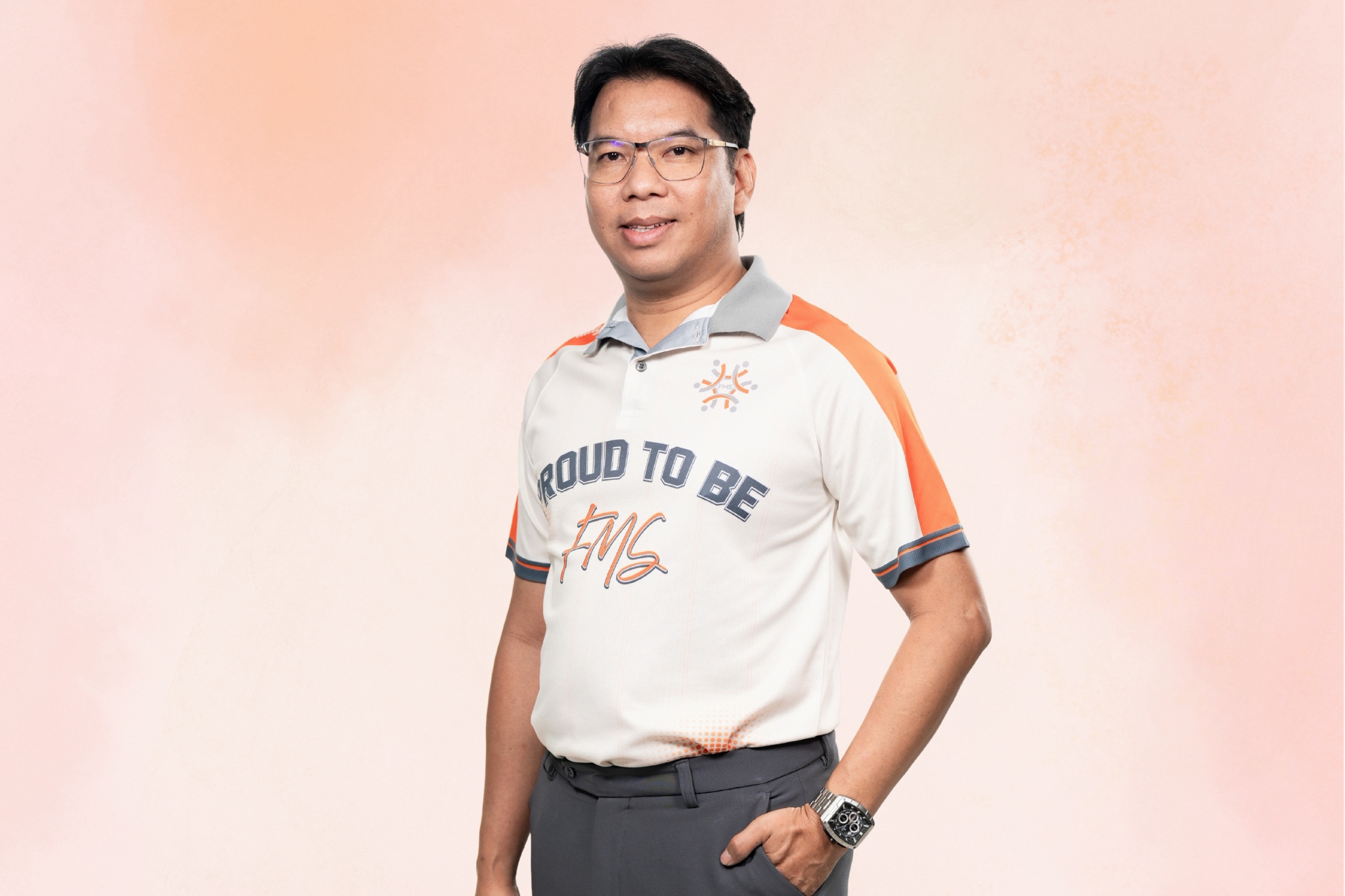 นายพีรวัฒน์ ตันตอ บุคลากรสายสนับสนุน คณะวิทยาการจัดการ คณะวิทยาการจัดการ มรภ.วไลยอลงกรณ์
